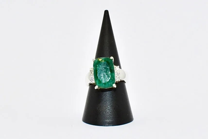 Emerald Premium Gemstone Oblong Ring